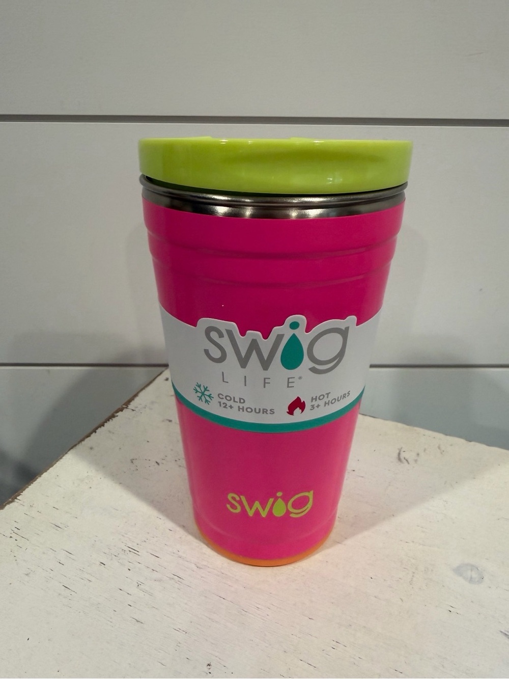 Swig Life Pink Insulated Travel 24oz Tumbler with Lime Lid